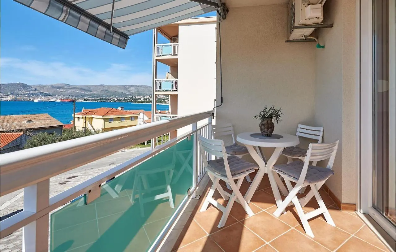 Stunning Apartment In Okrug Gornji With Wifi Trogir