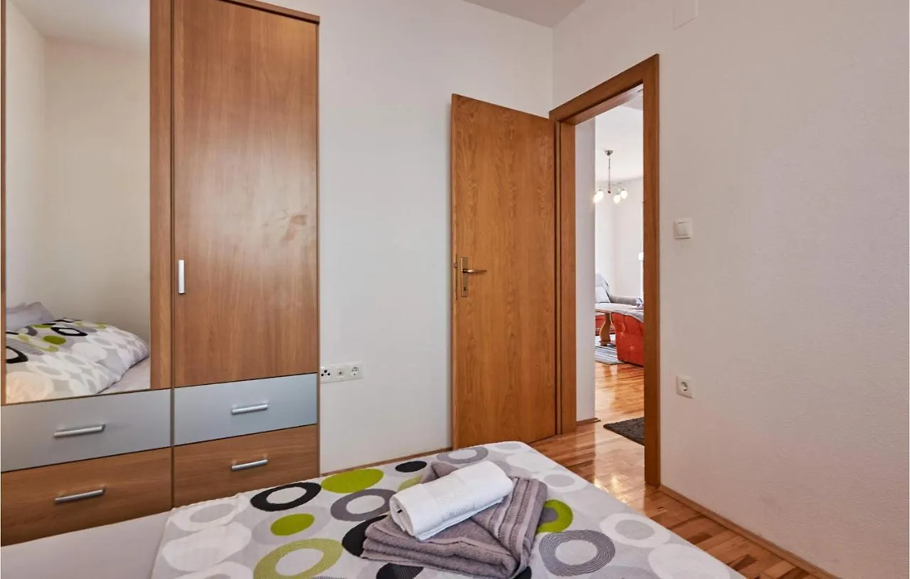 Stunning Apartment In Okrug Gornji With Wifi Trogir