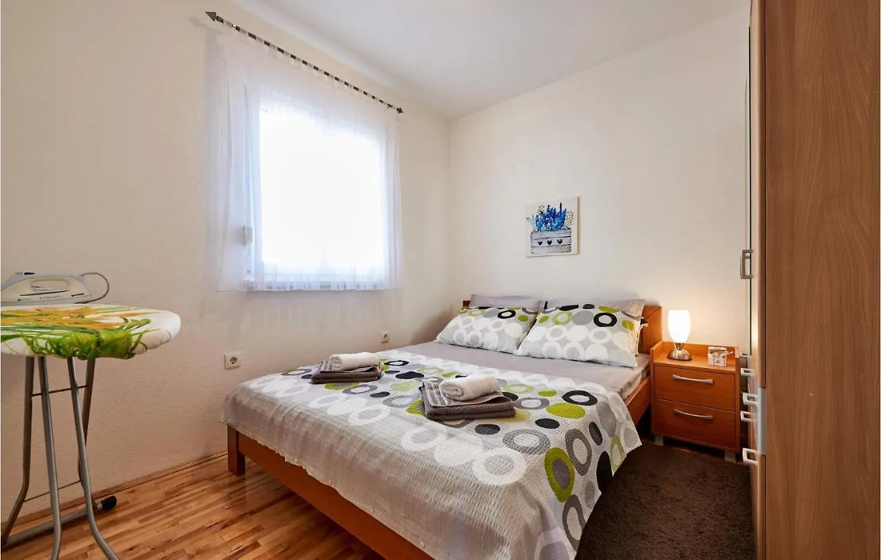 Stunning Apartment In Okrug Gornji With Wifi Trogir